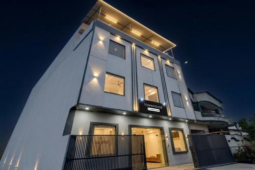 townhouse gt road amritsar