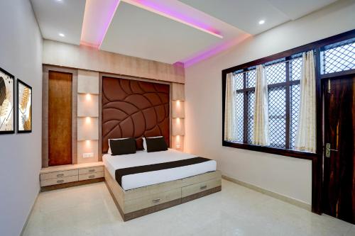 Spot On Shyam Niwas,,3 star