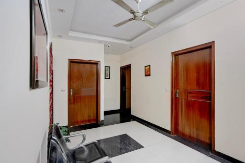 super collection o bus terminal haldwani formerly moti tower