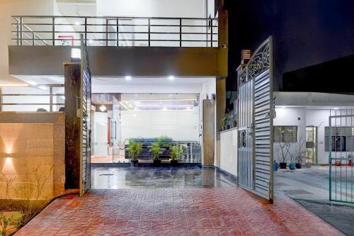 townhouse noida sector 70 formerly palm paradise