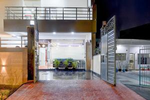 townhouse noida sector 70 formerly palm paradise