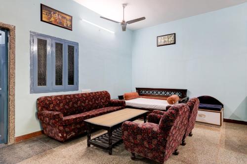 spot on bherunath bhavan