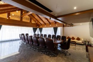 essentia resort and spa sirsi