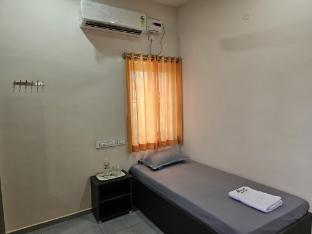 royal service apartment annexe 2