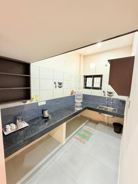 royal service apartment annexe 2