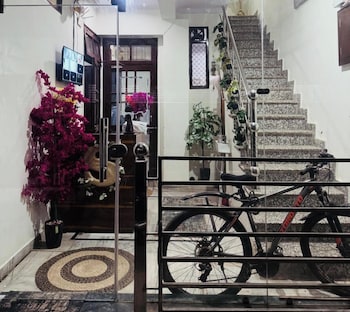 Saroj Serenity Inn,,3 star