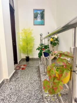 Saroj Serenity Inn,,3 star