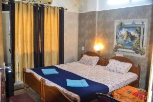 hotel santosh plaza