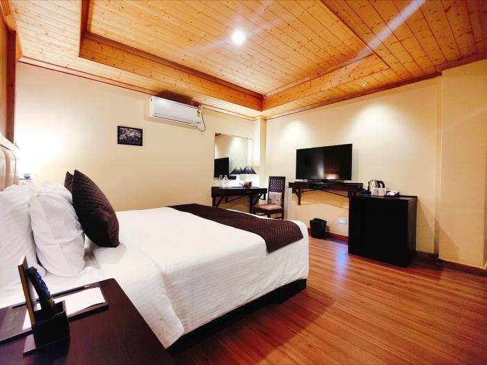 jostel heritage bir pipal retreat 4 star hotel