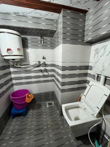 guru nanak dev ji yatri niwas amritsar