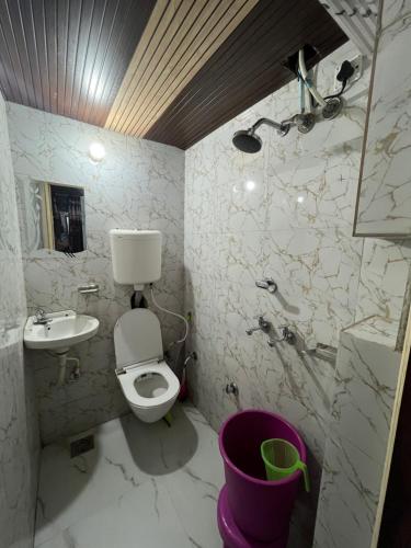 guru nanak dev ji yatri niwas amritsar