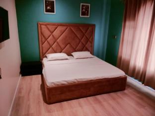 new zamrood holiday home