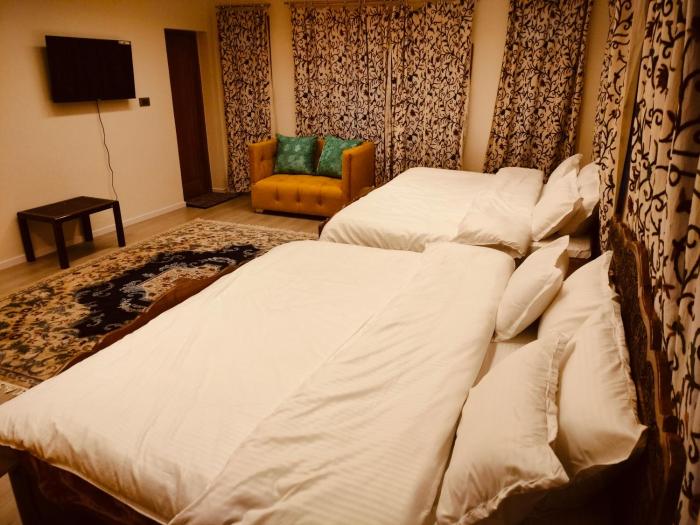 new zamrood holiday home