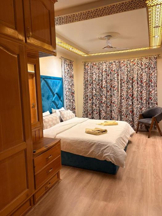 new zamrood holiday home