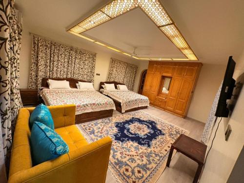 new zamrood holiday home