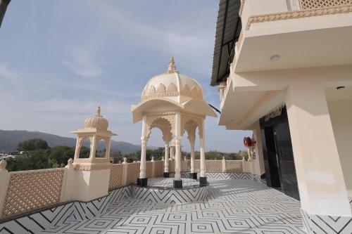 a 26 hilltop heaven resort