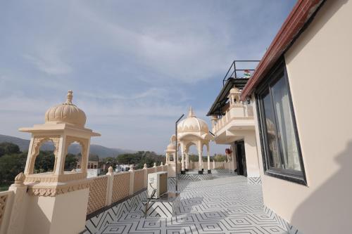 a 26 hilltop heaven resort