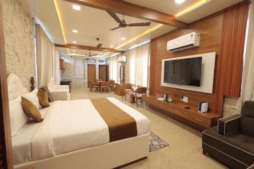 a 26 hilltop heaven resort