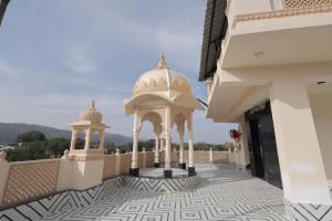 a 26 hilltop heaven resort