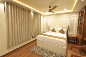 a 26 hilltop heaven resort