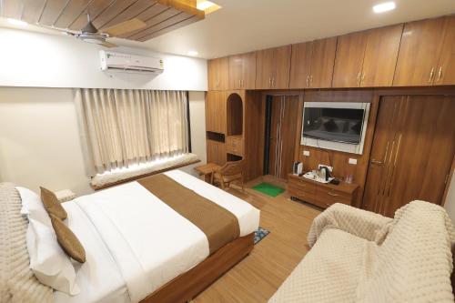 a 26 hilltop heaven resort