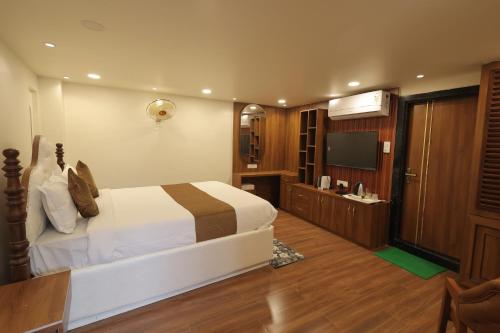 a 26 hilltop heaven resort