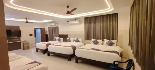 mkk grand luxury suite and ac rooms