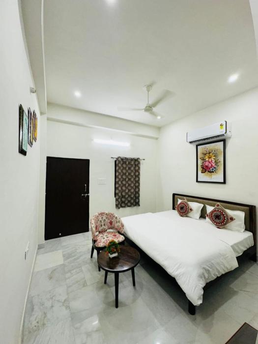 hotel madhav palace