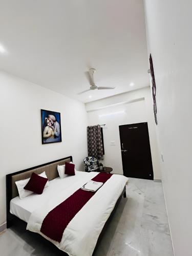 hotel madhav palace