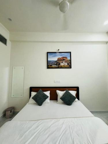hotel madhav palace