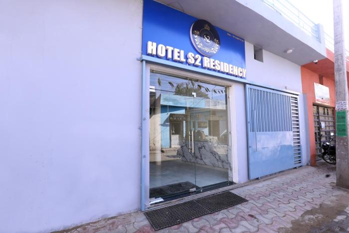 hotel s2 residency near railway station chandigarh