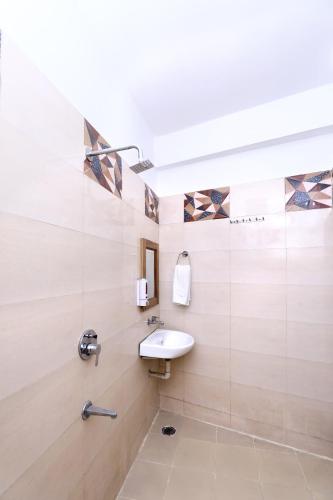 hotel s2 residency near railway station chandigarh