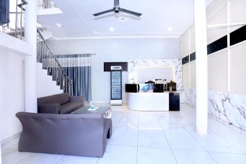 hotel s2 residency near railway station chandigarh