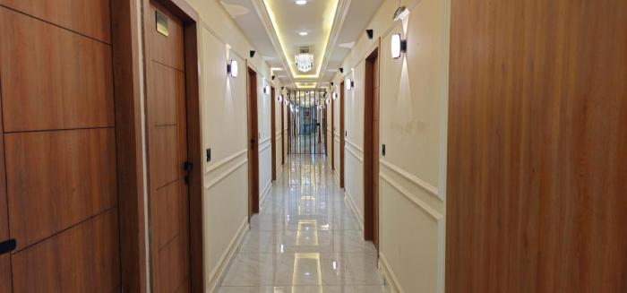 hotel deluxe inn