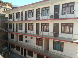 bridge view homestay