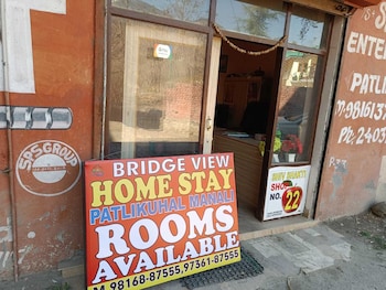 bridge view homestay