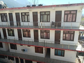 bridge view homestay