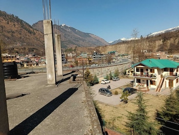 bridge view homestay