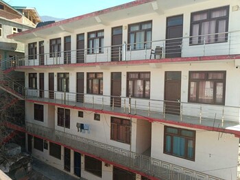 bridge view homestay