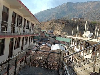 bridge view homestay