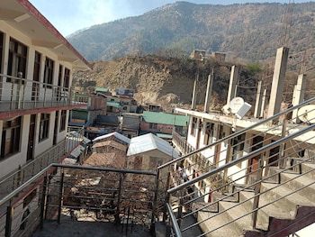 bridge view homestay