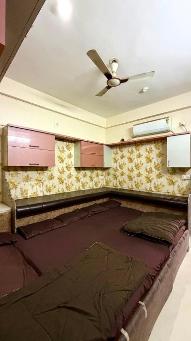 shree vaishnav yatri grah near mahakaleshwar temple