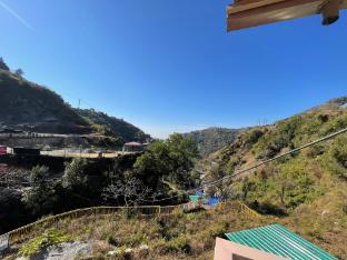 yao adventure base camp bhatta falls