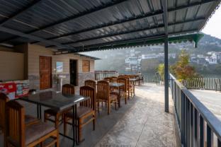 dimmys by the lake bhimtal