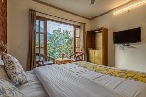 dimmys by the lake bhimtal