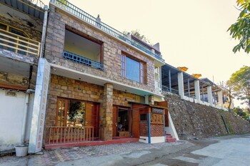 Dimmys By The Lake Bhimtal,,3 star