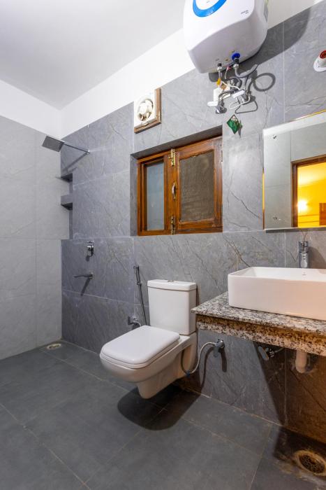 dimmys by the lake bhimtal