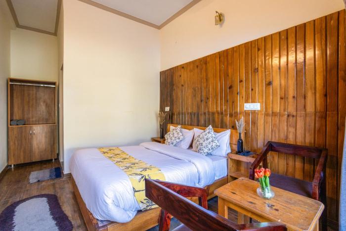 dimmys by the lake bhimtal