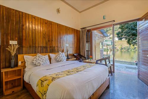 dimmys by the lake bhimtal