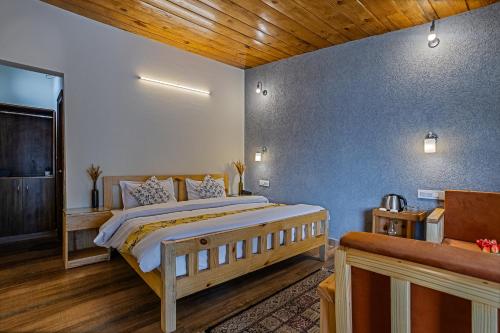 dimmys by the lake bhimtal